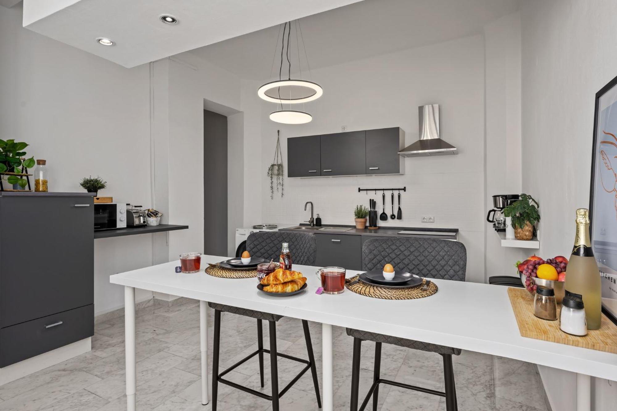 Ferienwohnung Blassdoerfer - Modernes Apartment In Bester Lage Und 93 Qm2 バート・キッシンゲン エクステリア 写真